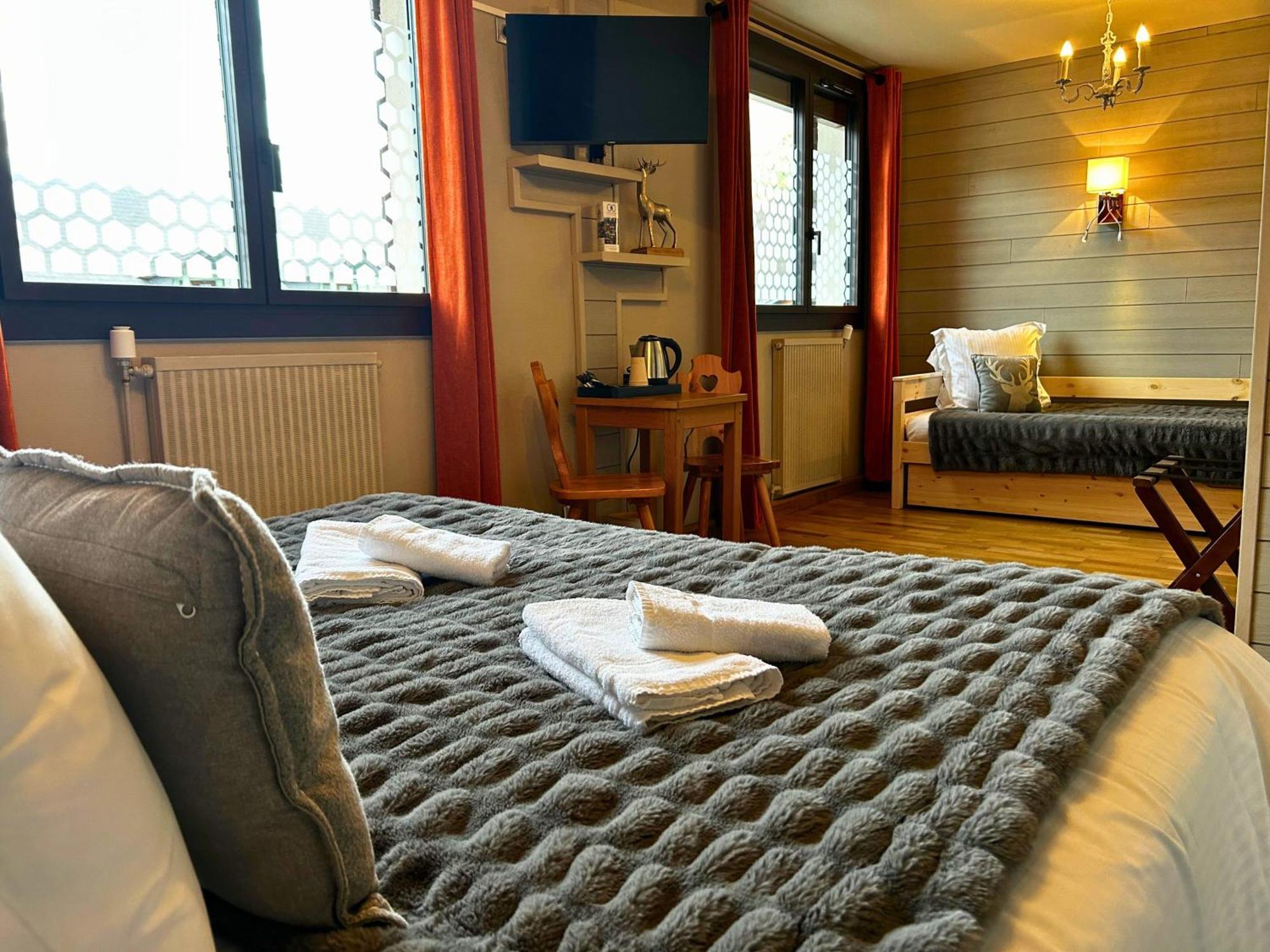 Hotel La Rencluse Saint-Mamet Luaran gambar
