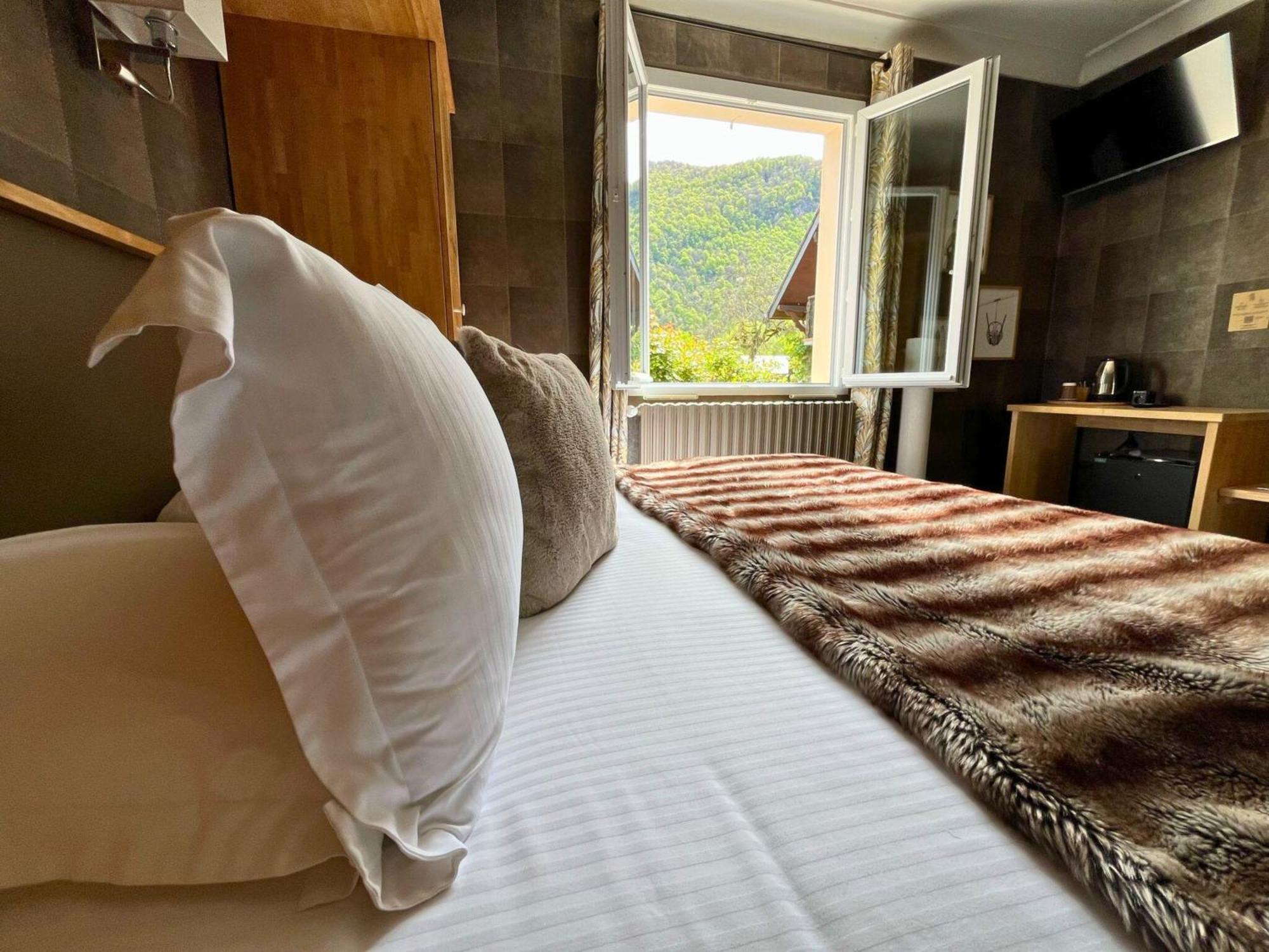 Hotel La Rencluse Saint-Mamet Luaran gambar